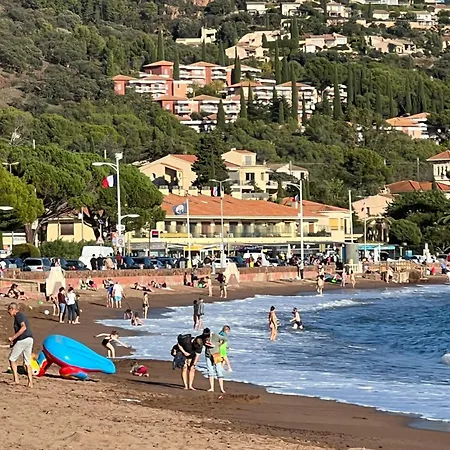 Climatise Vue A Proximite De La